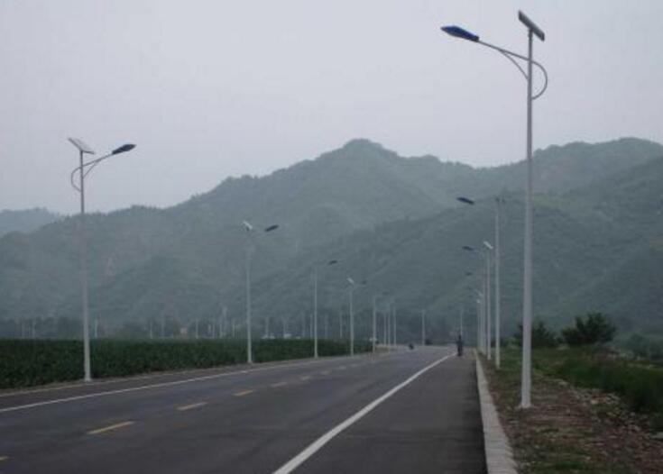 鄉(xiāng)村太陽能路燈