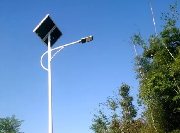 鋰電池太陽(yáng)能路燈價(jià)格表