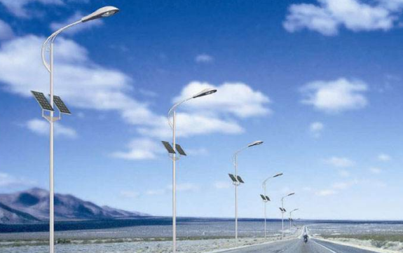 太陽能路燈批發(fā)廠家價格為什么不同