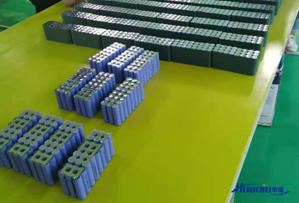 AGV鋰電池的價格